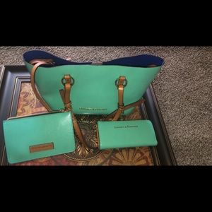 Dooney & Bourke purse and wallets